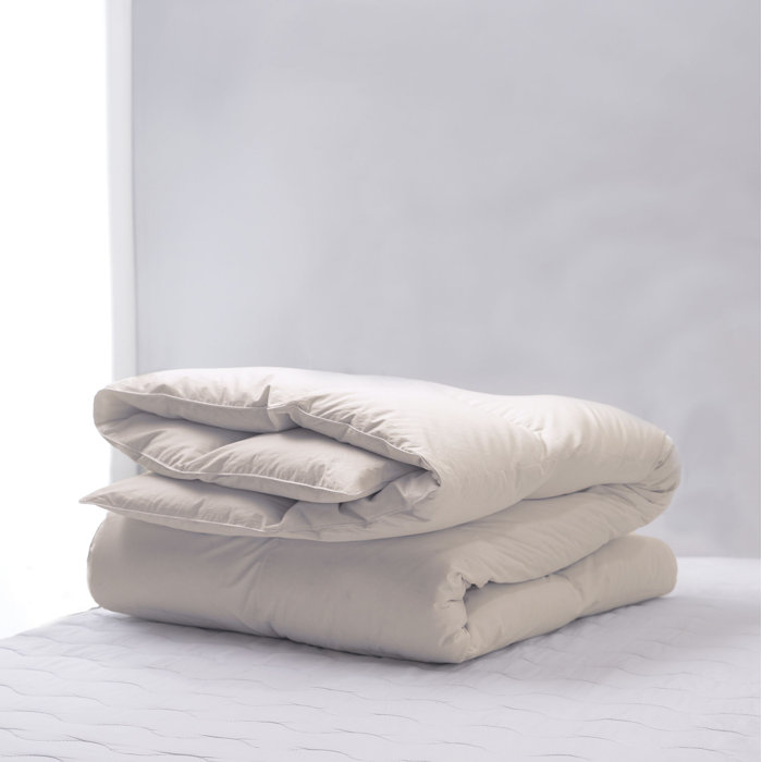 Alwyn Home All Season Unbleached Organic Down Alternative Comforter